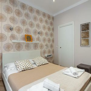 Camera con letto king size